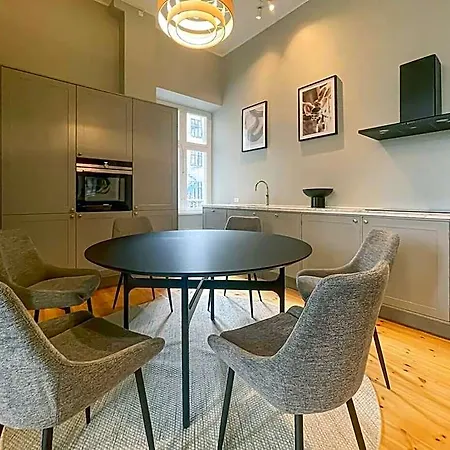 Rezydencja Beautiful 3 Bedroom Flat By Marble Church
